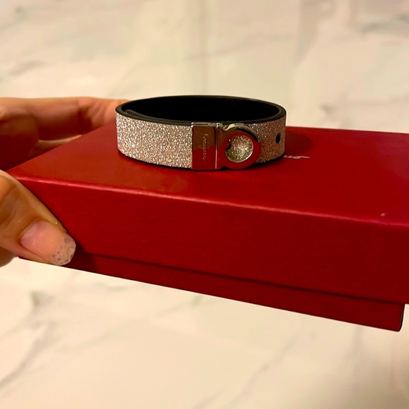 Ferragamo Gancini Bracelet - Picture 1 of 6